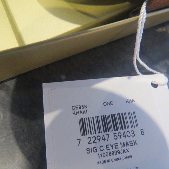Coach Khaki Signature Eye Mask – NWT – 21 x 8.5 cm (B1) - Picture 6 of 6